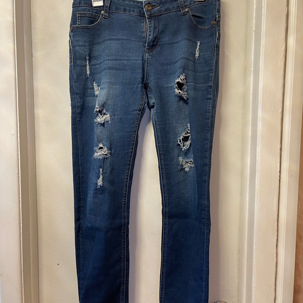 Skinny distressed jeans